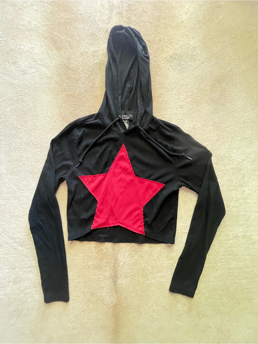 Red Star Cropped Hoodie